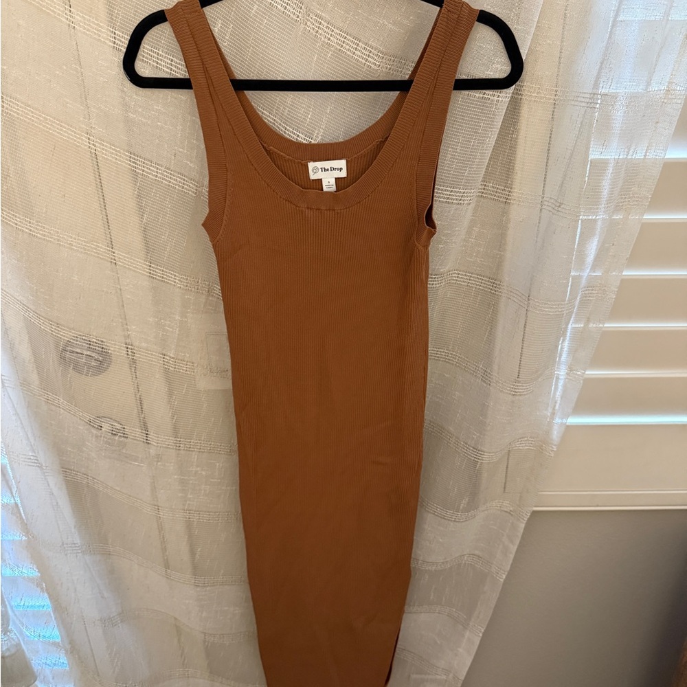 Orange Scoop Neck Sleeveless Bodycon Midi Dress